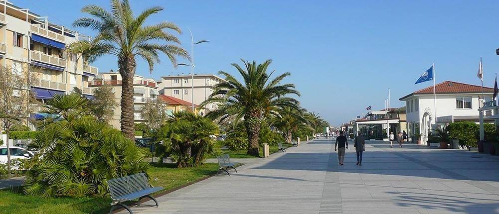 appartamento in vendita a Camaiore in zona Lido di Camaiore