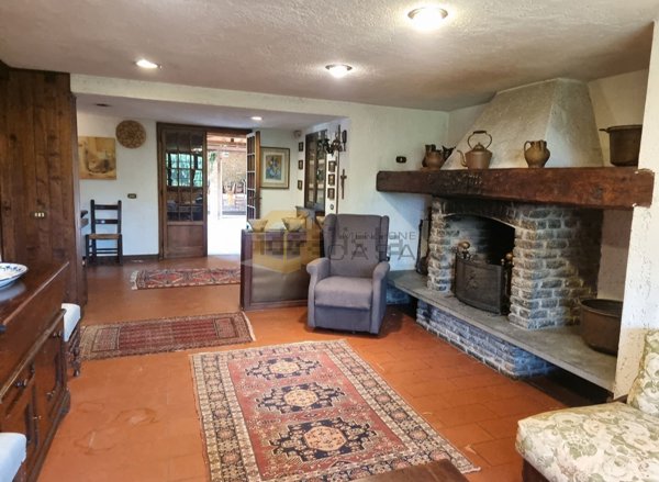casa indipendente in vendita a Camaiore in zona Lido di Camaiore