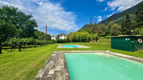 appartamento in vendita a Camaiore in zona Lombrici