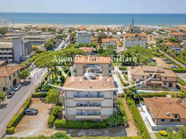 appartamento in vendita a Camaiore in zona Lido di Camaiore