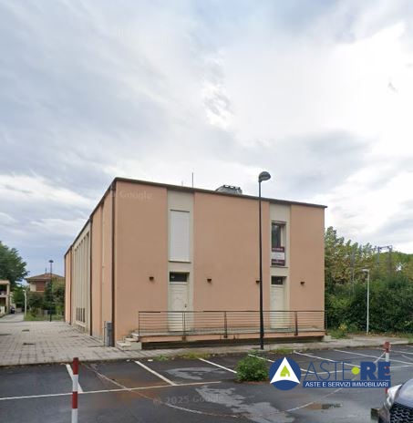 ufficio in vendita a Camaiore in zona Lido di Camaiore
