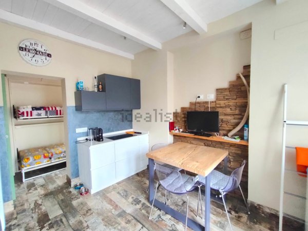 appartamento in vendita a Camaiore in zona Lido di Camaiore