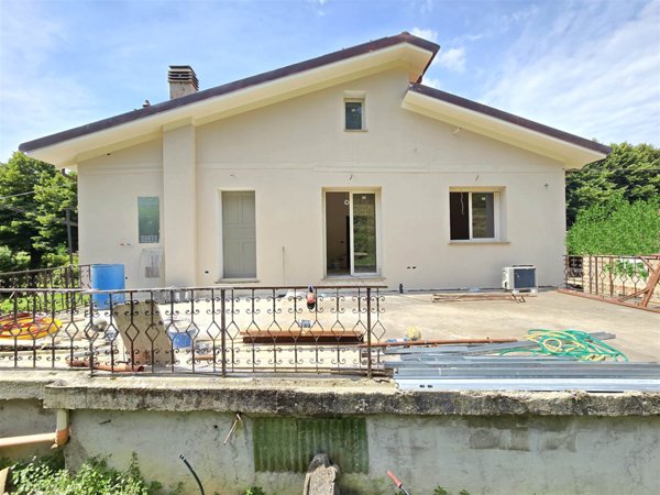 casa indipendente in vendita a Camaiore