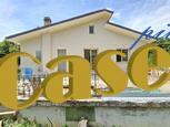 casa indipendente in vendita a Camaiore