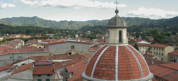 casa indipendente in vendita a Camaiore