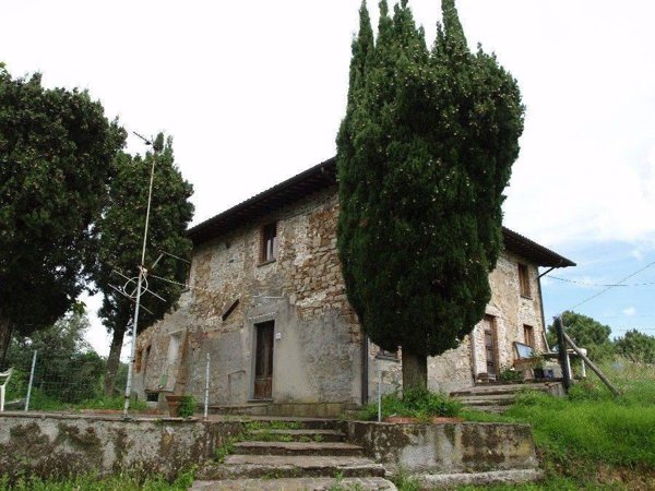 casale in vendita a Camaiore