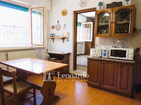 casa indipendente in vendita a Camaiore