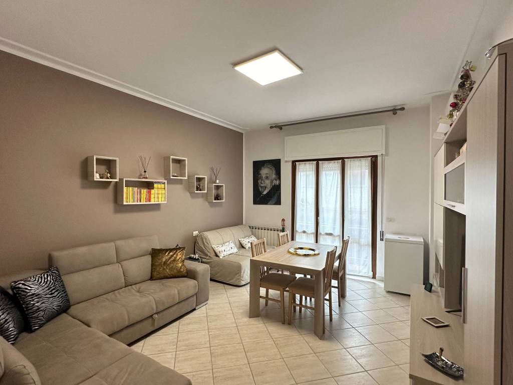 appartamento in vendita a Camaiore in zona Lido di Camaiore