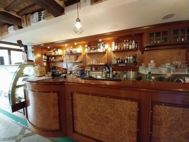 negozio in vendita a Camaiore