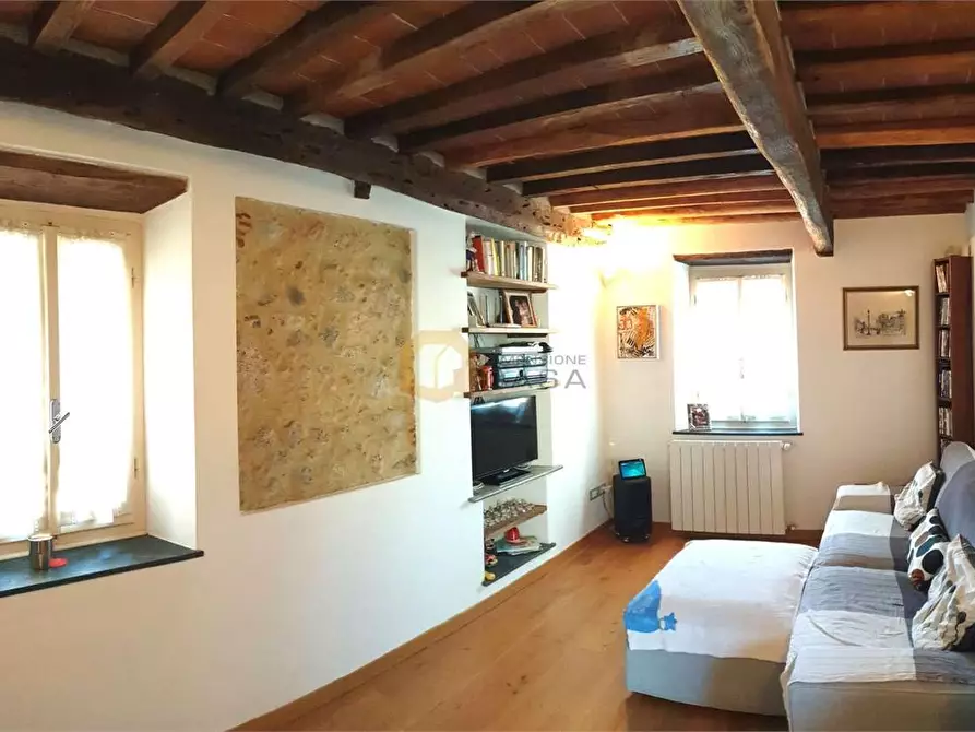 casa indipendente in vendita a Camaiore