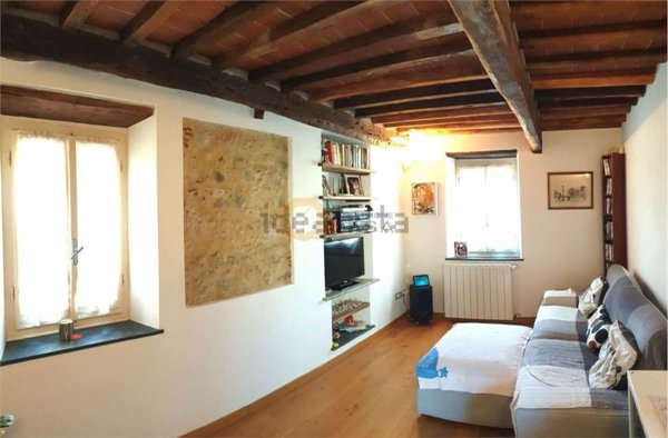 casa indipendente in vendita a Camaiore