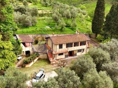 casa indipendente in vendita a Camaiore