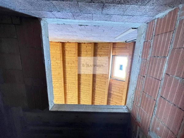 casa indipendente in vendita a Camaiore in zona Lido di Camaiore