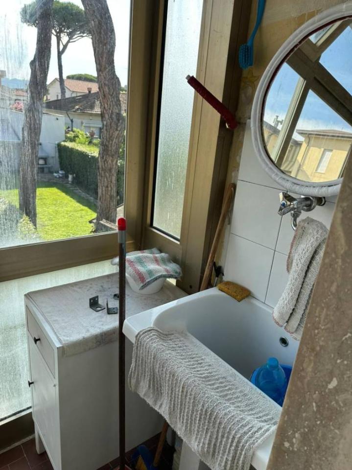 appartamento in vendita a Camaiore in zona Lido di Camaiore