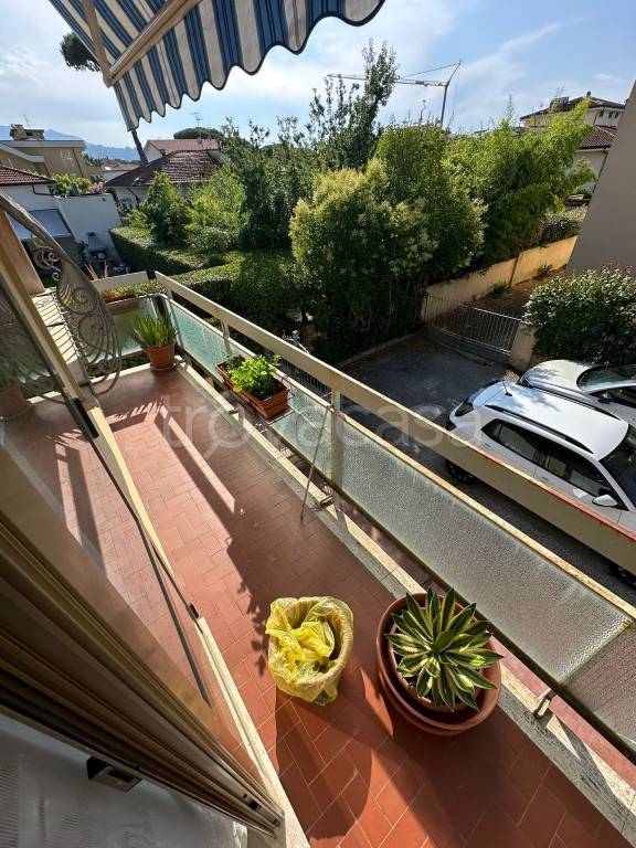 appartamento in vendita a Camaiore in zona Lido di Camaiore