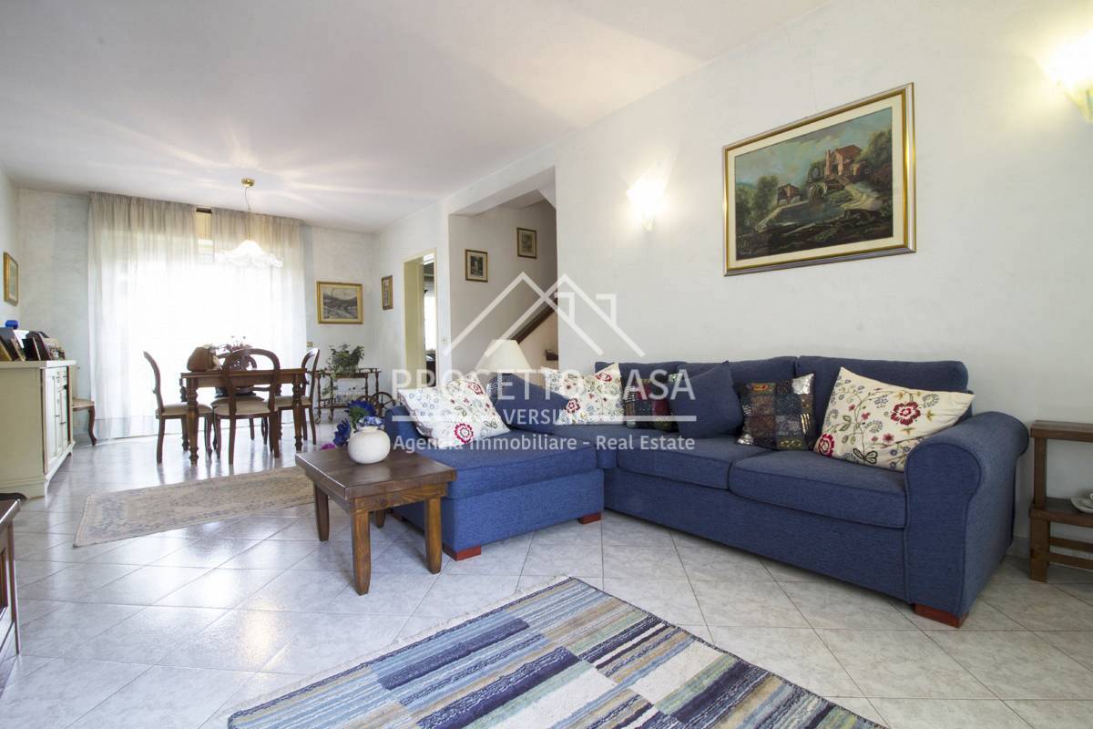 casa indipendente in vendita a Camaiore in zona Capezzano Pianore