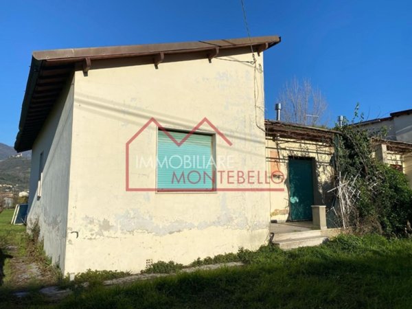 casa indipendente in vendita a Camaiore in zona Capezzano Pianore
