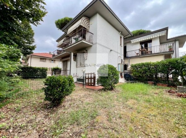 appartamento in vendita a Camaiore in zona Lido di Camaiore