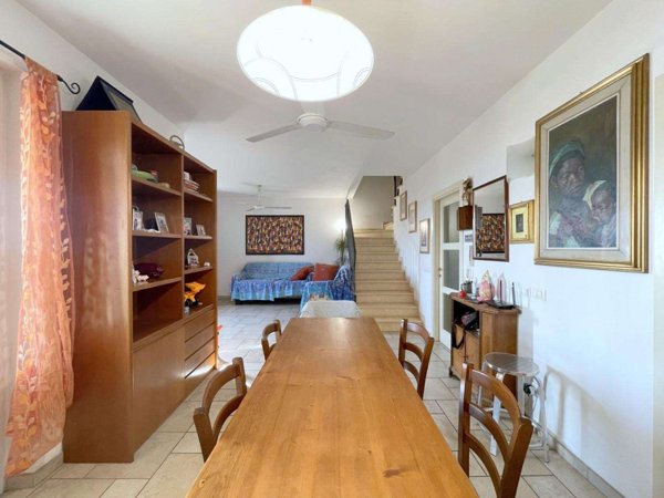 casa indipendente in vendita a Camaiore in zona Capezzano Pianore