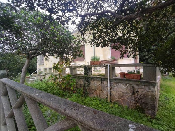 casa indipendente in vendita a Camaiore in zona Lido di Camaiore