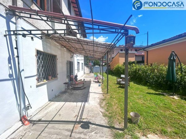 casa indipendente in vendita a Camaiore