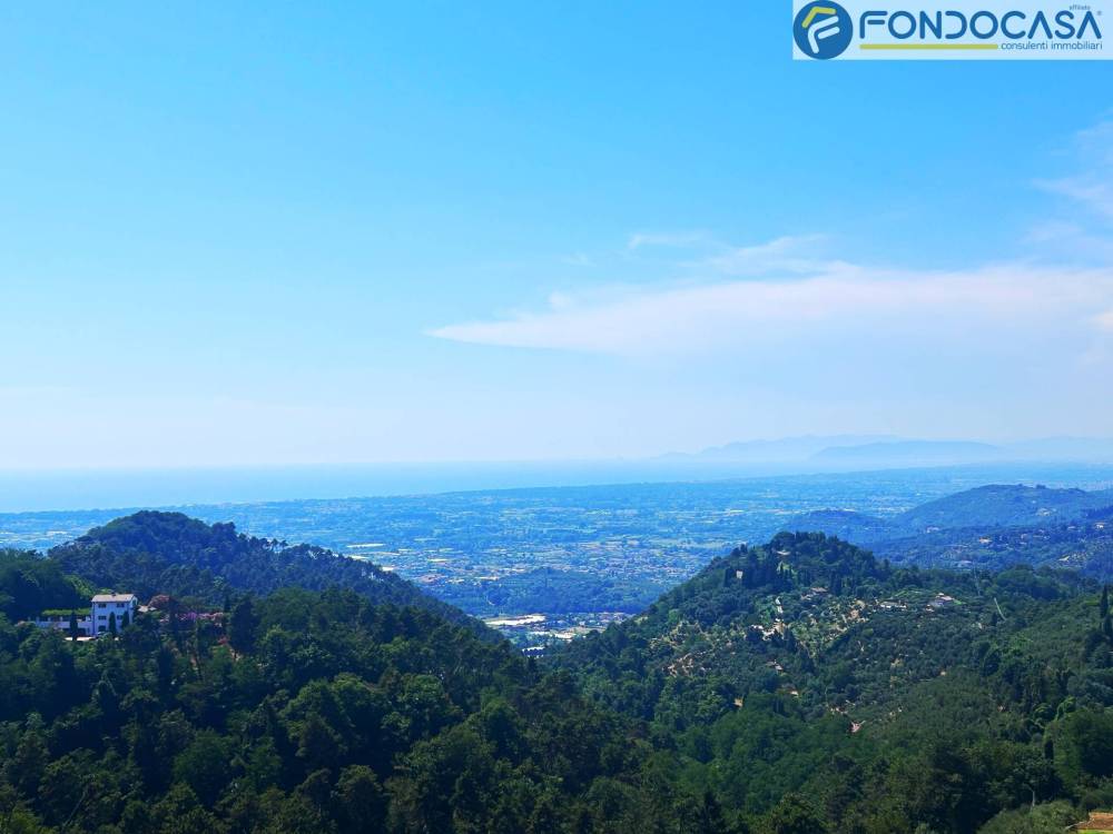 casa indipendente in vendita a Camaiore