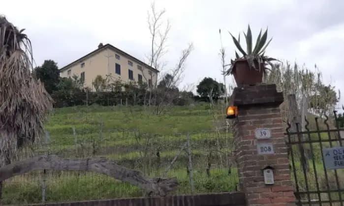 casale in vendita a Camaiore