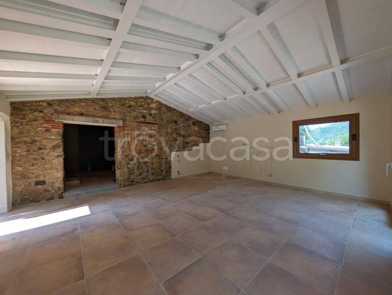 casa indipendente in vendita a Camaiore