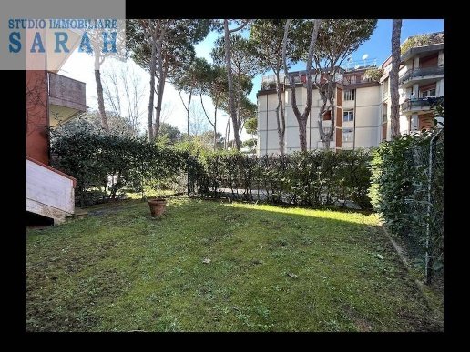 appartamento in vendita a Camaiore in zona Lido di Camaiore