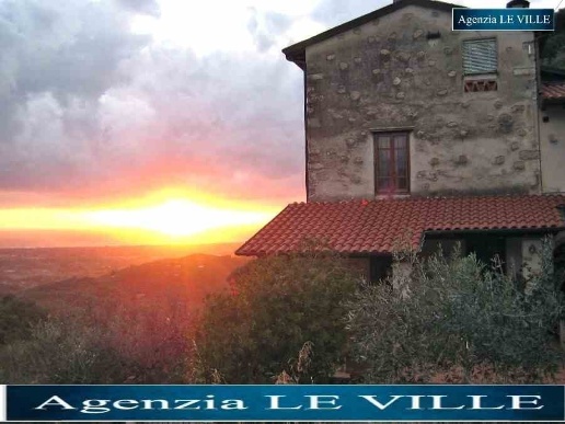 casa indipendente in vendita a Camaiore
