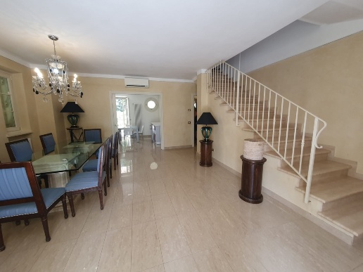 casa indipendente in vendita a Camaiore in zona Lido di Camaiore