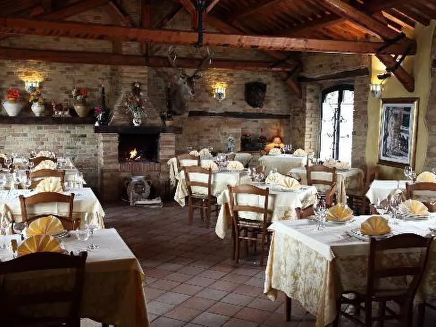 negozio in vendita a Camaiore