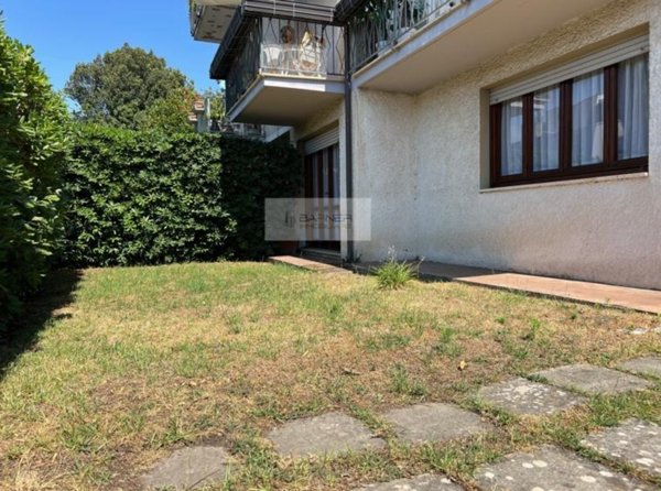 appartamento in vendita a Camaiore in zona Lido di Camaiore