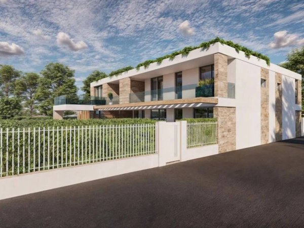 casa indipendente in vendita a Camaiore in zona Lido di Camaiore