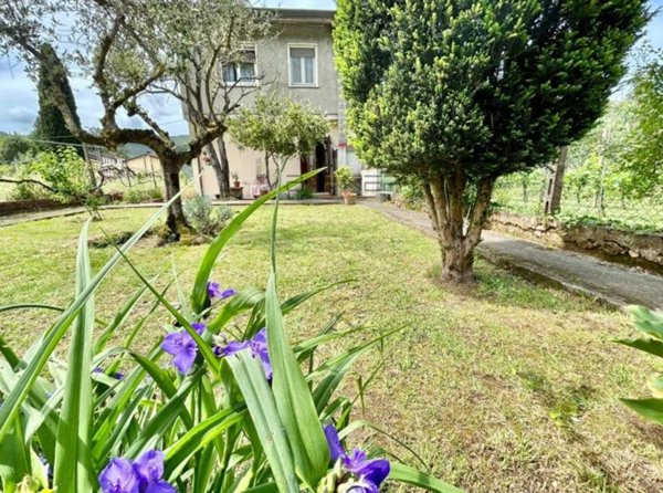 casa indipendente in vendita a Camaiore in zona Lido di Camaiore