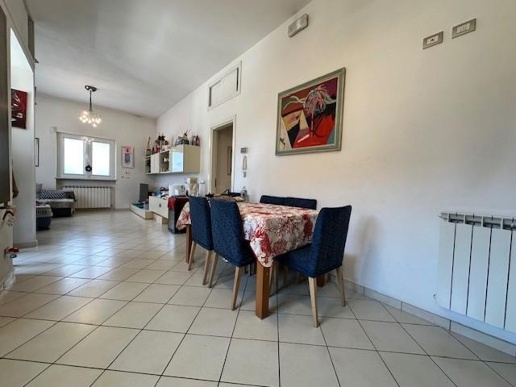 appartamento in vendita a Camaiore in zona Lido di Camaiore