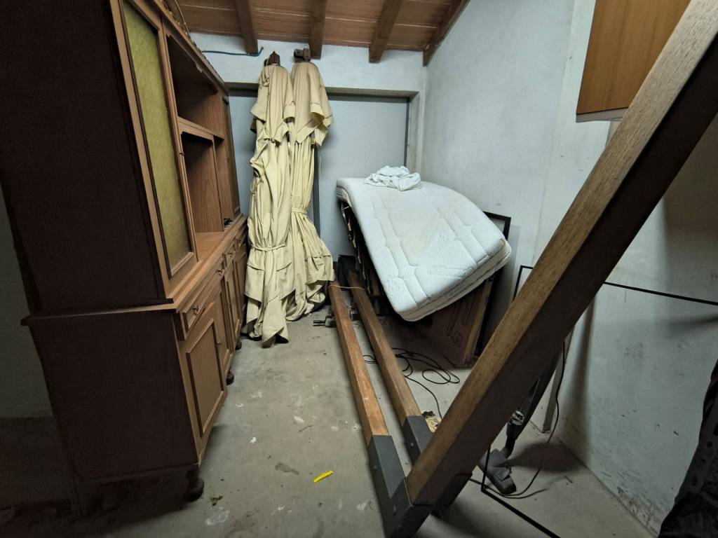 casa indipendente in vendita a Camaiore in zona Capezzano Pianore