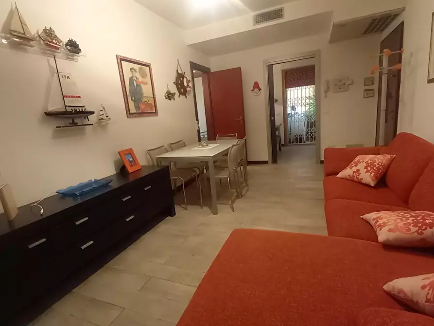 appartamento in vendita a Camaiore in zona Lido di Camaiore