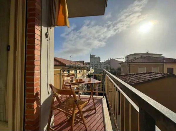 appartamento in vendita a Camaiore in zona Lido di Camaiore