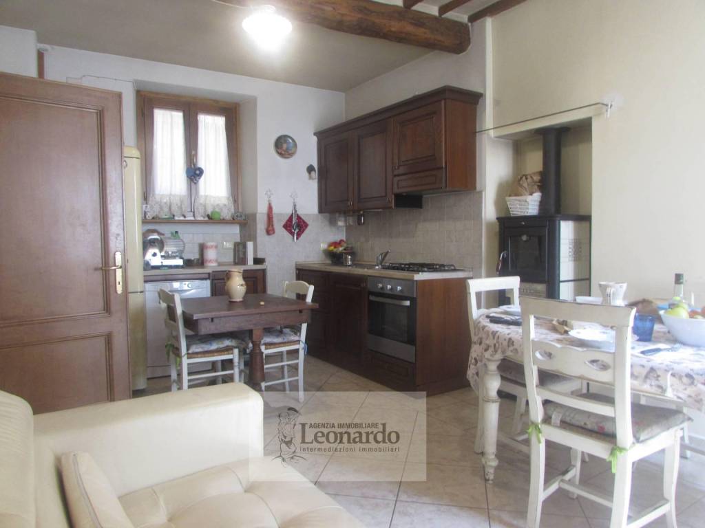 casa indipendente in vendita a Camaiore in zona Capezzano Pianore