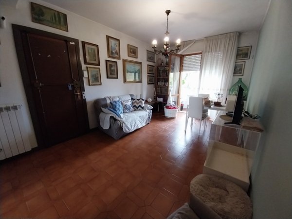 appartamento in vendita a Camaiore in zona Lido di Camaiore