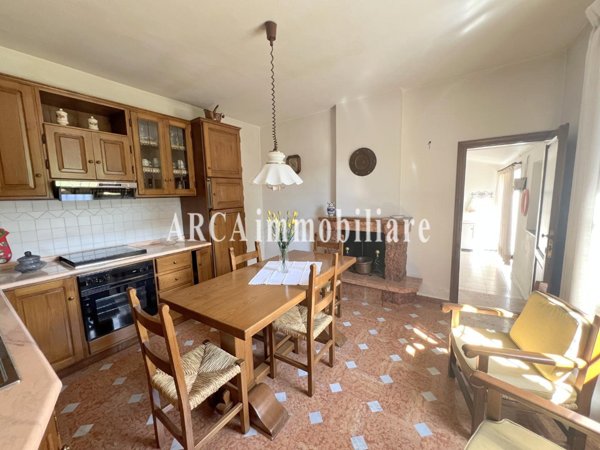 casa indipendente in vendita a Camaiore