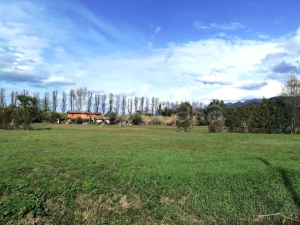 casa indipendente in vendita a Camaiore in zona Capezzano Pianore