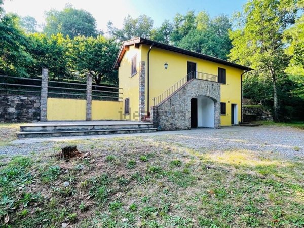 appartamento in vendita a Camaiore in zona Metato