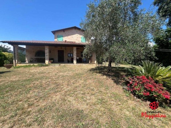 casa indipendente in vendita a Camaiore