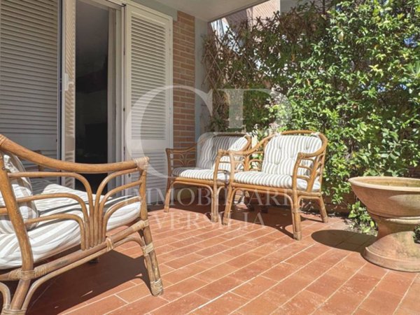appartamento in vendita a Camaiore in zona Lido di Camaiore