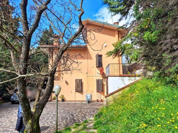 casa indipendente in vendita a Camaiore