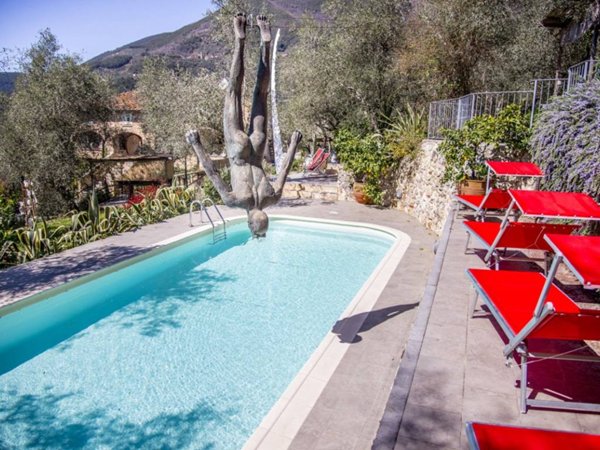 casa indipendente in vendita a Camaiore