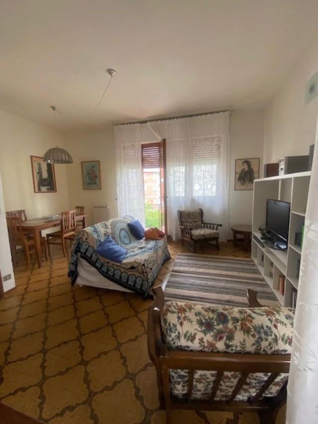 appartamento in vendita a Camaiore in zona Lido di Camaiore