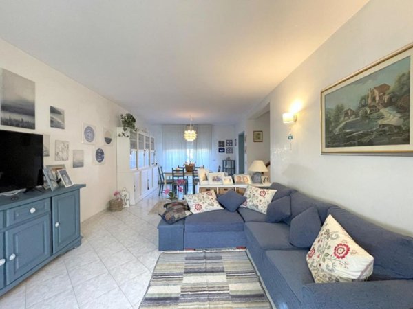 casa indipendente in vendita a Camaiore in zona Capezzano Pianore